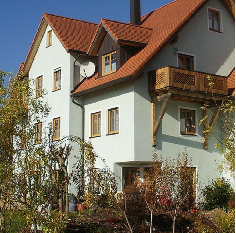 Ferienwohnungen Am Kirchberg Kapplblick Нойальбенройт Екстер'єр фото